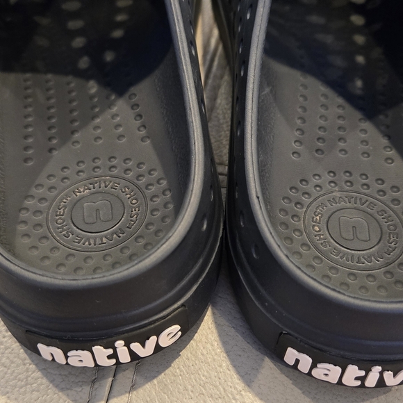 Native Black Women's Slip-On Loafers - Picture 5 of 6